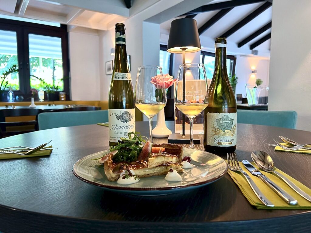 Zwei Weine zum Gericht